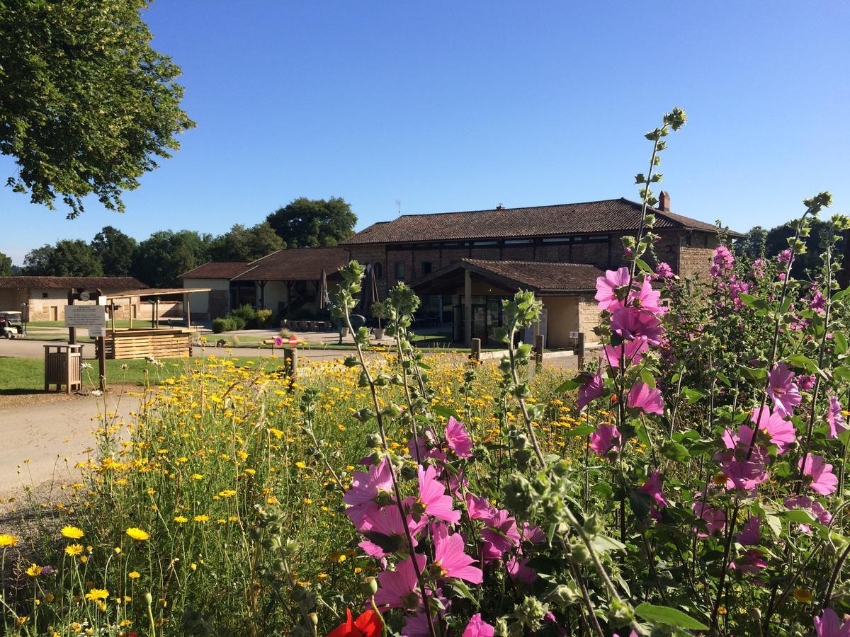 La Sorelle Hotel Golf Et Restaurant Villette-sur-Ain Exteriör bild