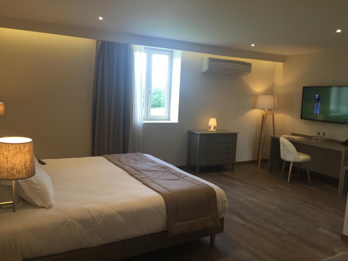 La Sorelle Hotel Golf Et Restaurant Villette-sur-Ain Exteriör bild
